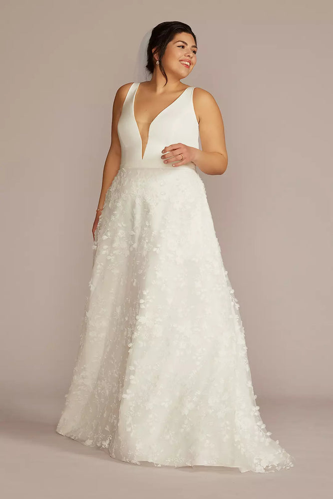 3D Floral Crepe A-Line Wedding Dress with Pockets - Ivory