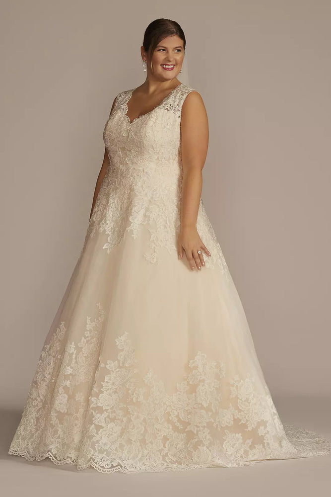 Scalloped Lace and Tulle Wedding Dress - Beige,Ivory